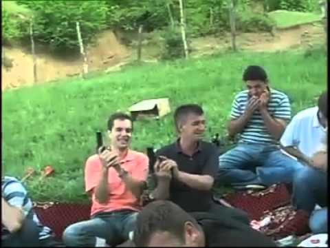 Youtube: Kosovo Picnic