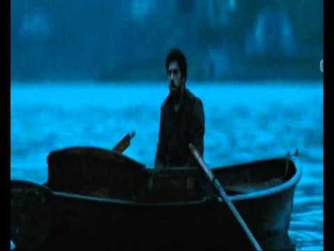Youtube: Moby - The sky is broken