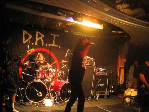 Youtube: D.R.I. - Live - 2014 - 70,000 Tons Of Metal
