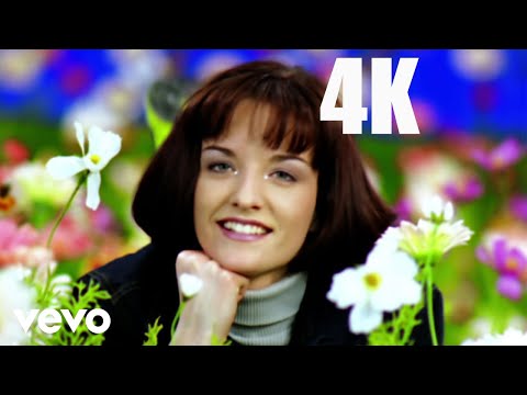 Youtube: B*Witched - C'est la vie (Official Video)