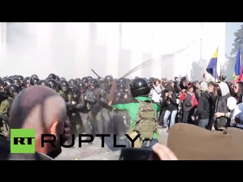 Youtube: Ukraine: Svoboda protesters WHIP police outside Kiev parliament