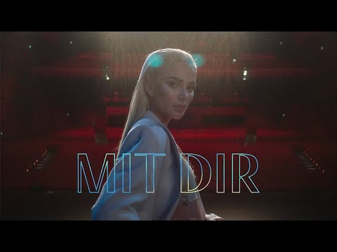 Youtube: LOREDANA - MIT DIR (prod. Miksu / Macloud)