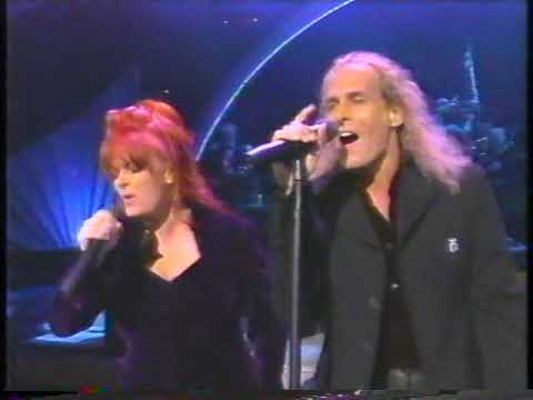 Youtube: Wynonna Judd & Michael Bolton Christmas duet | This Is the Time | CMA Awards (1996)