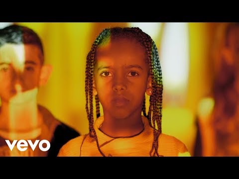 Youtube: Ermal Meta, Fabrizio Moro - Non mi avete fatto niente (Sanremo 2018)