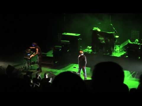 Youtube: HD - SUICIDE - Ghost Rider - Live in London 2010 Alan Vega Martin Rev Iggy Pop