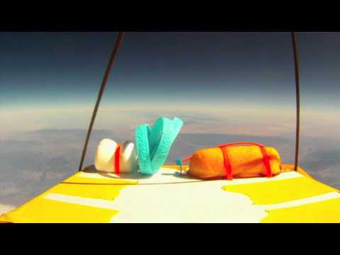 Youtube: Kid eats space Twinkie - High altitude balloon project