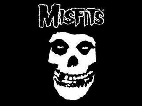 Youtube: Misfits- Skulls