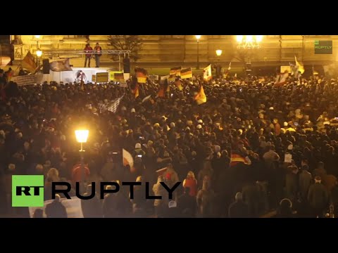 Youtube: LIVE - PEGIDA anti-Islamisation protest in Berlin