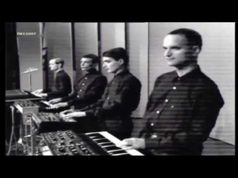 Youtube: Kraftwerk - Das Model/The Model (instrumental)