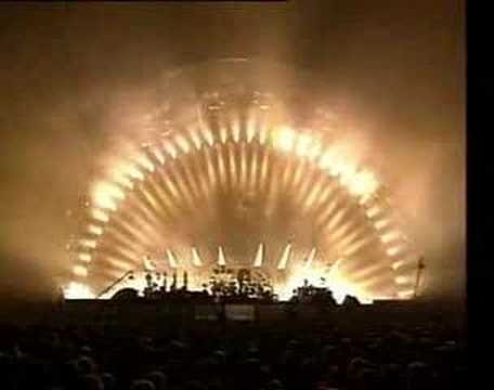 Youtube: Pink Floyd - Another Brick In The Wall(Live)