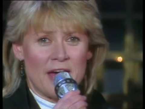 Youtube: Gitte Haenning - Ich will alles 1982