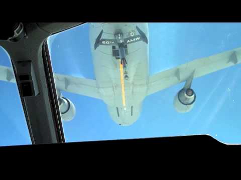 Youtube: KC-10 Contrails while refueling