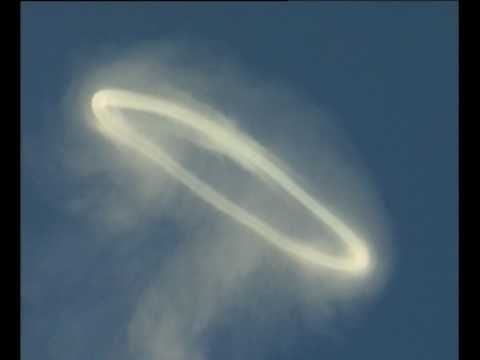 Youtube: Spectacular, incredible, amazing.. rarely seen smoke rings at Mt Etna