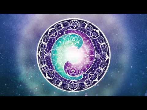 Youtube: Gayatri Mantra (108 peaceful chants) by Julia Elena & Yvonne Lamberty // Mantras of Joy