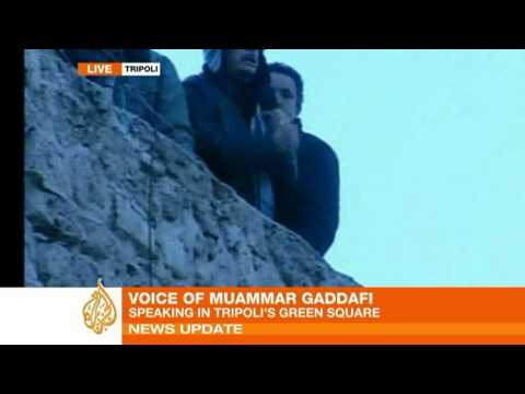 Youtube: Gaddafi addresses Tripoli crowd