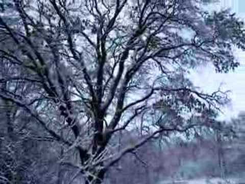 Youtube: Walking In A Winter Wonderland