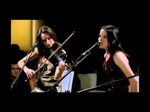 Youtube: The Corrs - Everybody Hurts UNPLUGGED - Amazing version of the R.E.M. Song