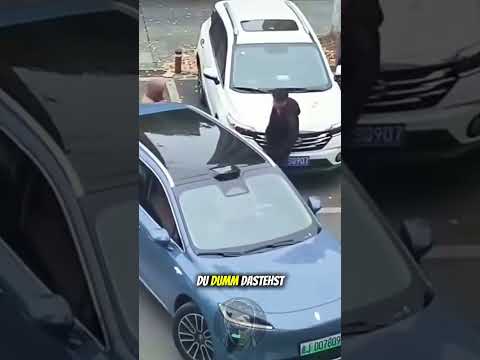 Youtube: Auto trickst Karen komplett aus! 😄