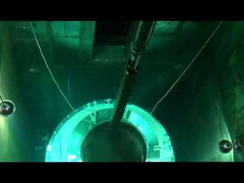 Youtube: Re-storing reactor4 pool fuel from the container to common pool 11/22/2013
