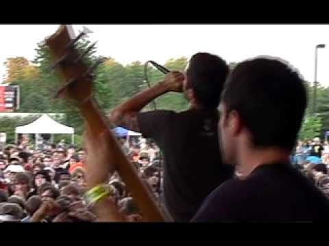 Youtube: Between The Buried And Me - All Bodies, Live @ DIRT FEST 07