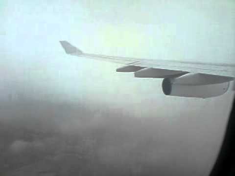 Youtube: Flug durch die Wolken.MP4