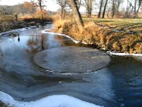 Youtube: Eisscheibe beim Kunsthof Pösling