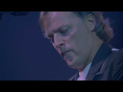 Youtube: Pink Floyd - Delicate Sound of Thunder Full Concert HD