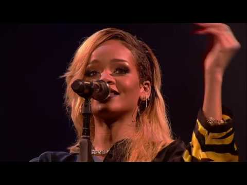 Youtube: Rihanna the best live performance ever!