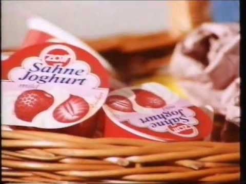 Youtube: Zott Sahne Joghurt Voll gepackt mit tollen Sachen... Werbung Werbespot aus dem Jahre 1995