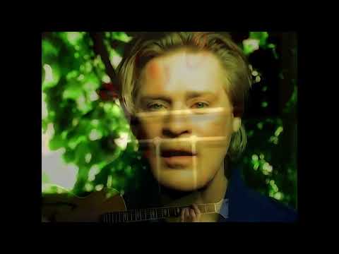 Youtube: Daryl Hall & John Oates – Promise Ain’t Enough (Official HD Video)