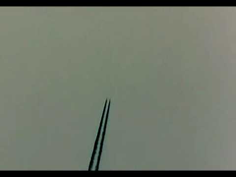 Youtube: ufo ovni - UFOs at plane and at chemtrail