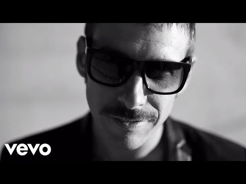 Youtube: Francesco Gabbani - Amen (Official Music Video)