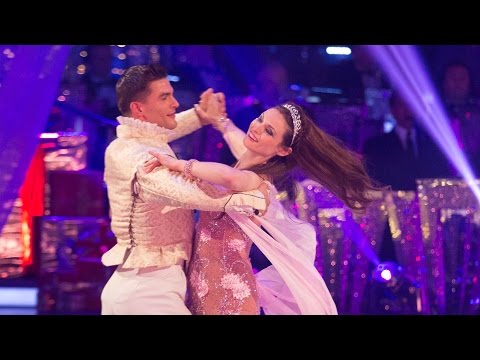 Youtube: Sophie Ellis-Bextor American Smooths to 'White Christmas' - Strictly Come Dancing Christmas Special