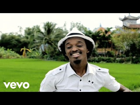 Youtube: K'NAAN - Wavin' Flag (Coca-Cola Celebration Mix)