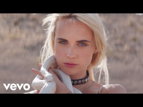 Youtube: MØ - Final Song (Official Video)