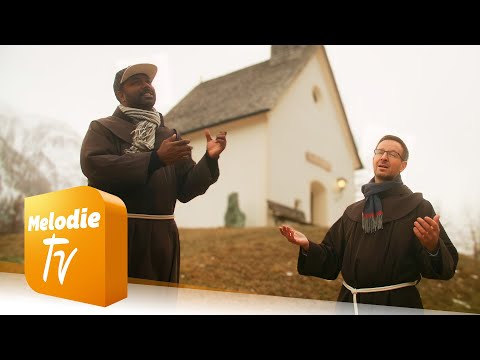 Youtube: Pater Manuel & Pater Oliver - Da drob'n auf'm Berg steht a Kircherl (Offizielles Musikvideo)