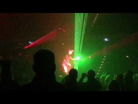 Youtube: Jean-Michel Jarre: Laserharfe in Nürnberg 2016