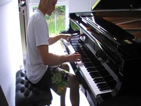 Youtube: Michael Jackson - Smooth Criminal piano