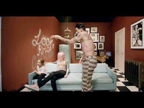 Youtube: Red Hot Chili Peppers - Look Around [Official Music Video]