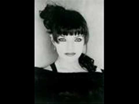 Youtube: Frühling in Paris - Nina Hagen