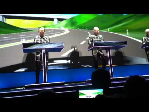 Youtube: Kraftwerk @ Neue nationalgalerie Berlin, 6.1.15 part 1