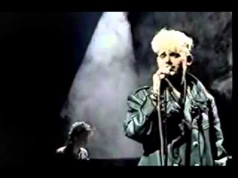 Youtube: Depeche Mode - Somebody (live 1984)