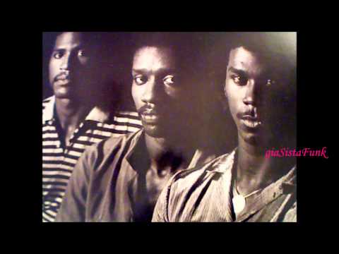 Youtube: SLAVE - e.z. lovin' u - 1984