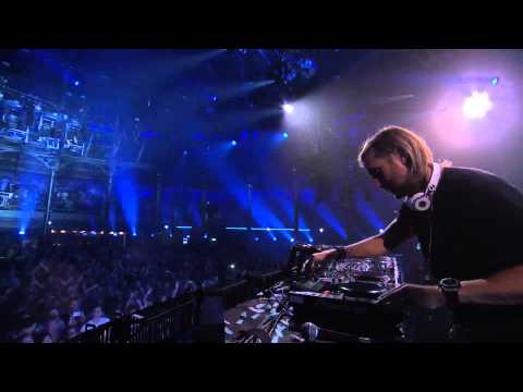 Youtube: David Guetta - Something For Your Mind vs. Quasar @ iTunes Festival 2012