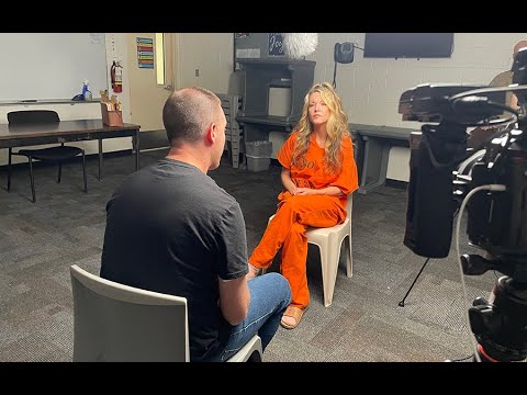 Youtube: GESAMTES INTERVIEW: Lori Vallow Daybell spricht mit Nate Eaton hinter Gittern