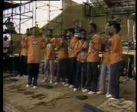 Youtube: Paul Simon & LadySmith Black Mambazo 1