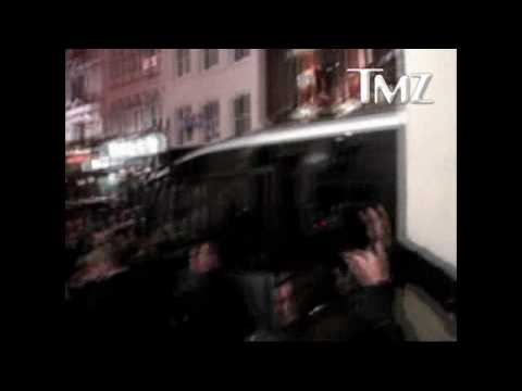 Youtube: Michael Jackson Mobbed in London - March 6 2009