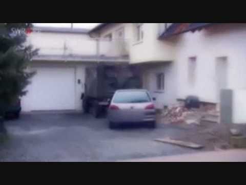 Youtube: Waffen- und Sprengstofffund in Becherbach SWR/RTL 21.01.2011 Teil 1