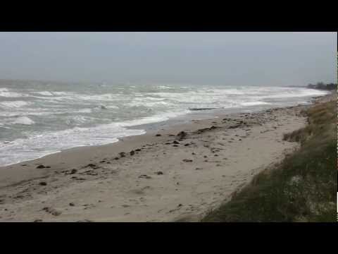 Youtube: Sütel Strand Ostsee Windstärke 7 am 29.04.2012