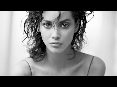 Youtube: Uira Cabral & Friends - I've Got My Eyes On You